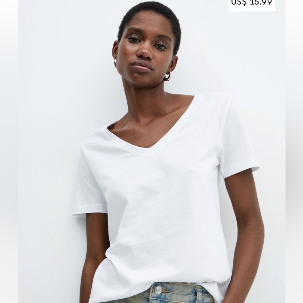 NWT Mango 100% Cotton V Neck Tshirt Small